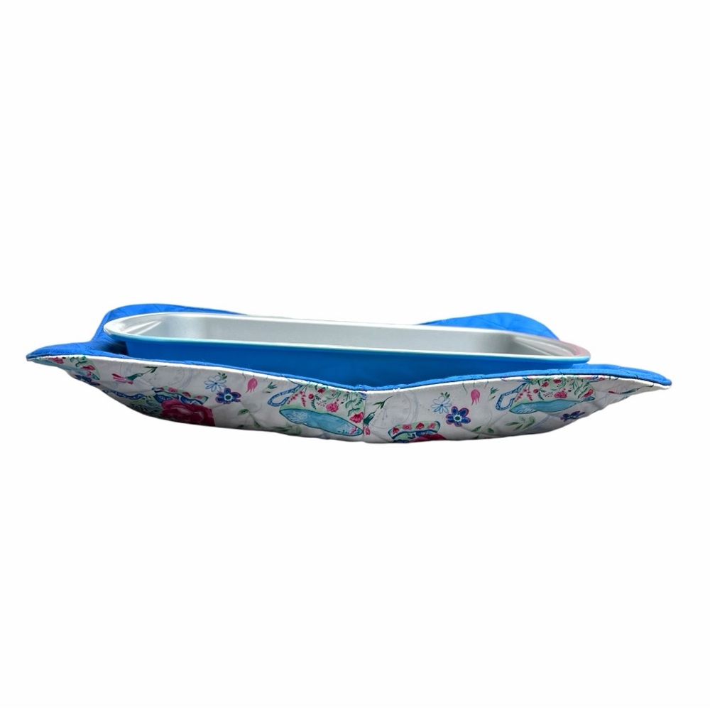 Hand Crafted Casserole Carrier Hot Pad 9” x 13” Potholder Cake Pan Choose Fabric - Picture 2 of 16